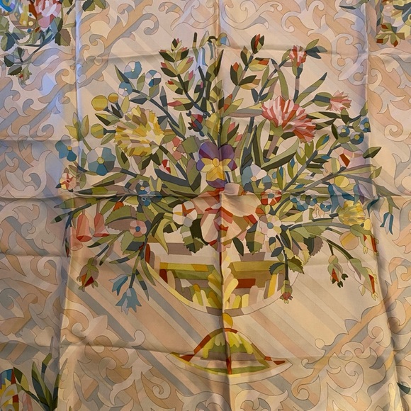 Hermès scarf - Picture 3 of 7